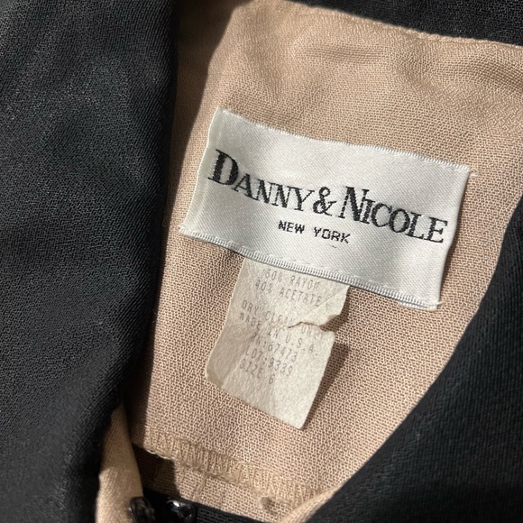 Beige & Black Buttoned Women's Jacket - Picture 6 of 8